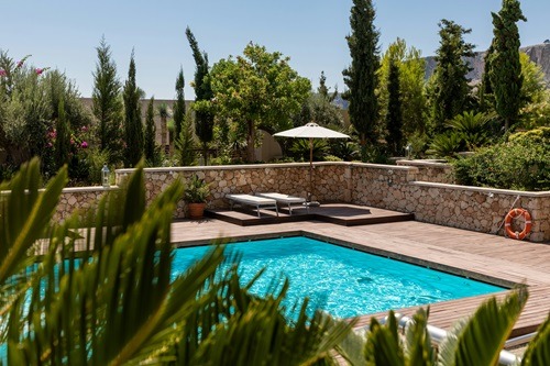 Salt Water Pool Costs Friendswood